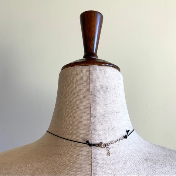 Delicate faceted teardrop pendant necklace Peachy orange Boho style Small stone - Picture 6 of 7